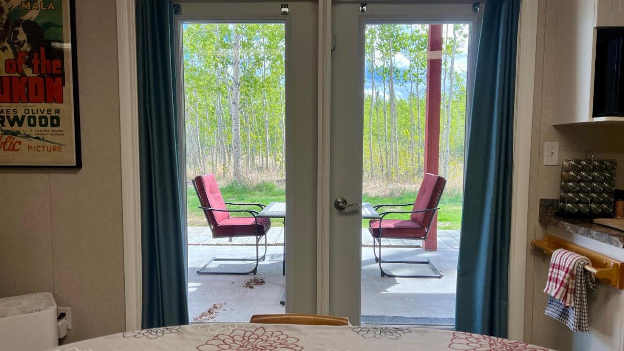 The Big Red Barn Appartement Whitehorse Buitenkant foto